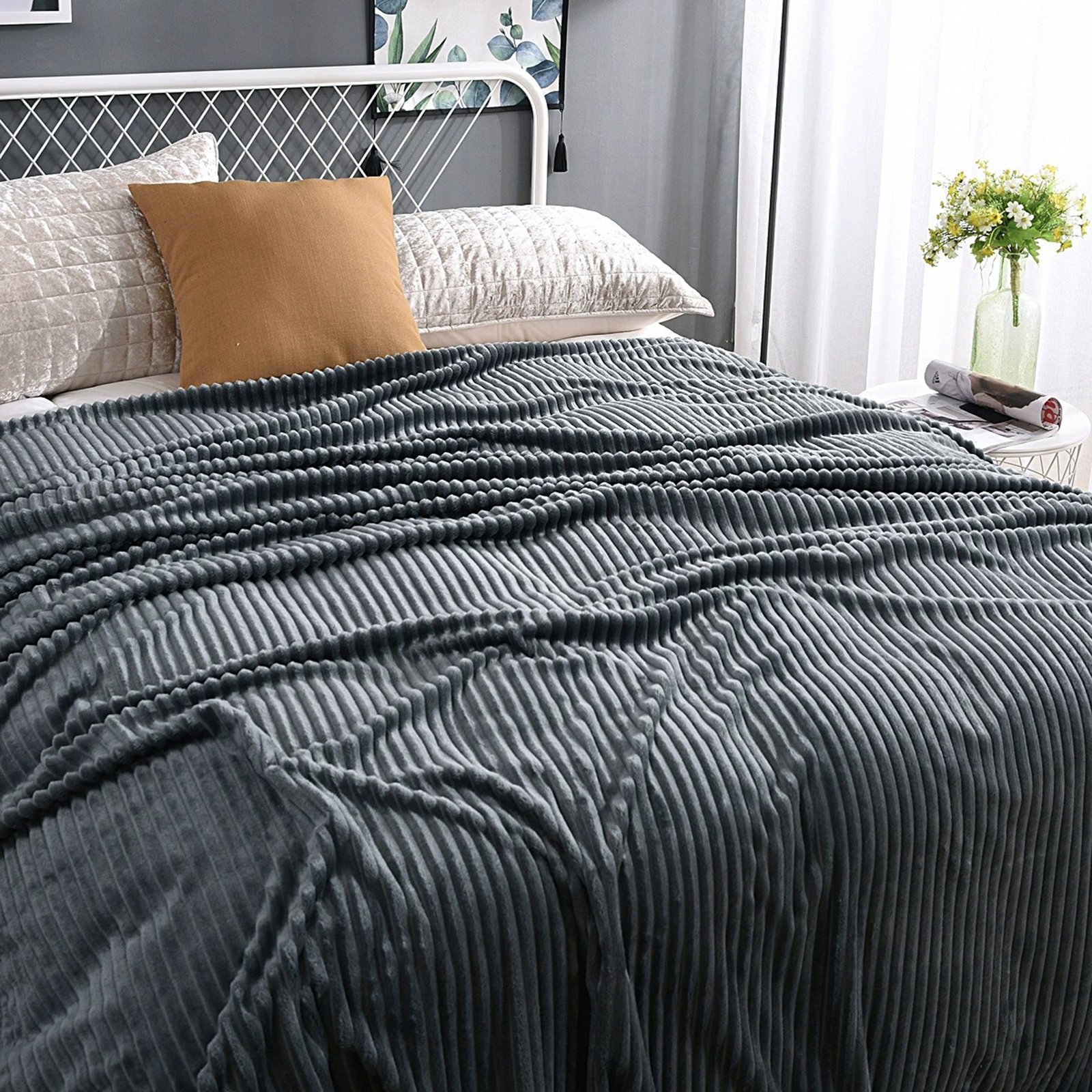 39.37"x59.06" Flannel Blanket Sofa Throw Gift